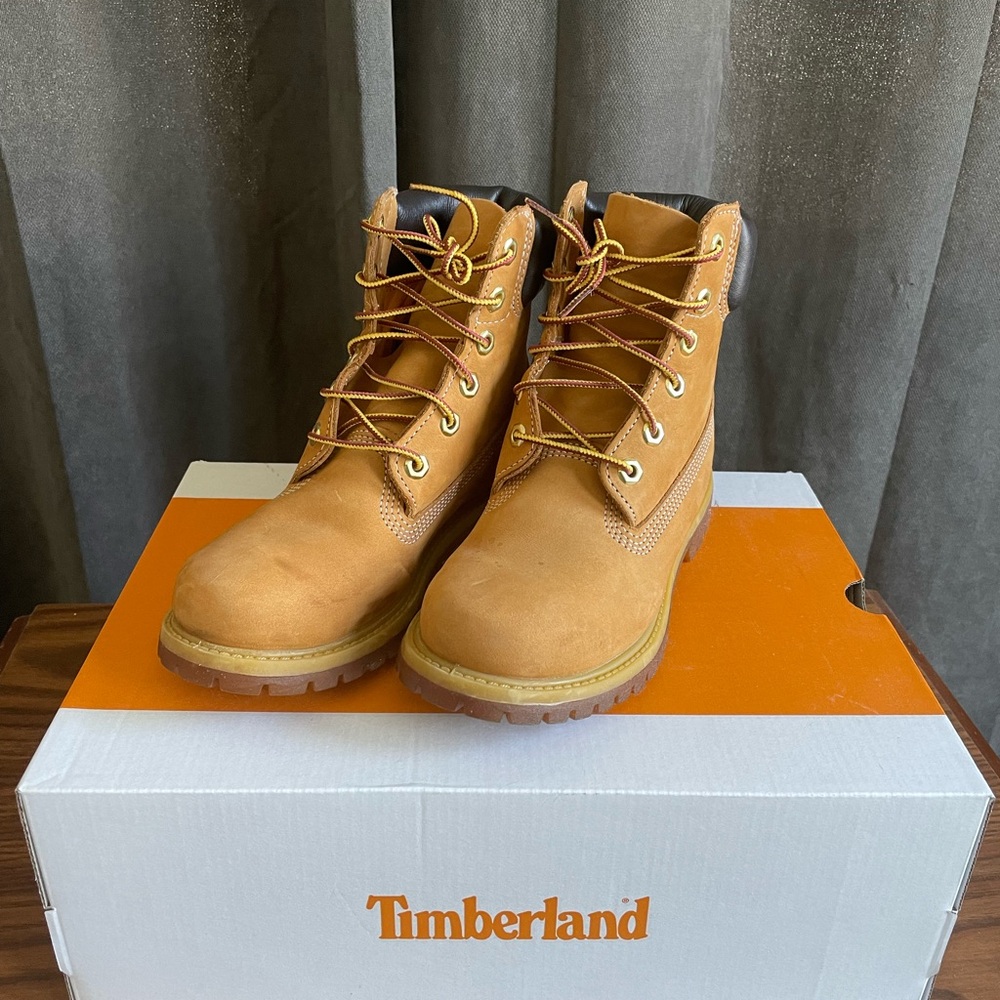 Timberland Tan Leather Boots